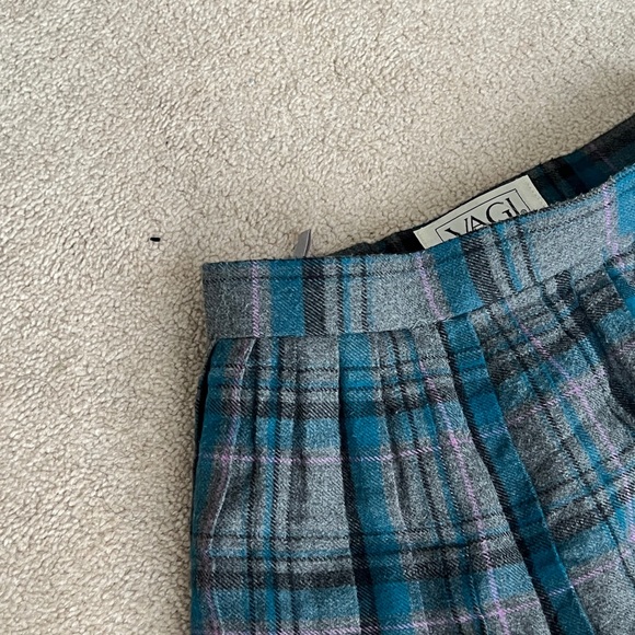 SOLD Vintage Japanese blue and grey kilt midi skirt - Picture 4 of 5